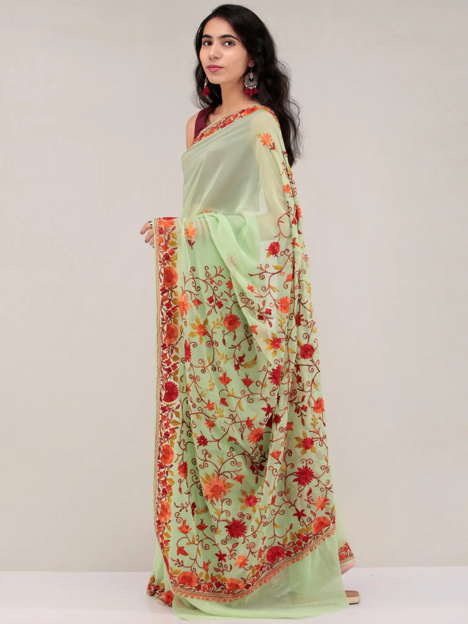 Light Green Aari Embroidered Georgette Saree From Kashmir - S031704630